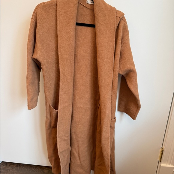 MNG by Mango Camel Knit Cardigan with Pockets - Size Medium - Great condition - Picture 3 of 4
